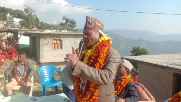 पूर्वीचौकीमा सडक स्तरोन्नती र कालोपत्रे गर्ने : सिंह