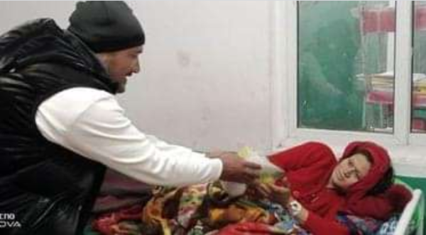 जन्म दिनको अवसरमा फलफुल र आर्थीक सहयोग