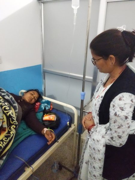 जिल्ला अस्पताल डोटीमा बोगटानका ८ जना पाठेघर खसेका महिलाहरूको निशुल्क उपचार