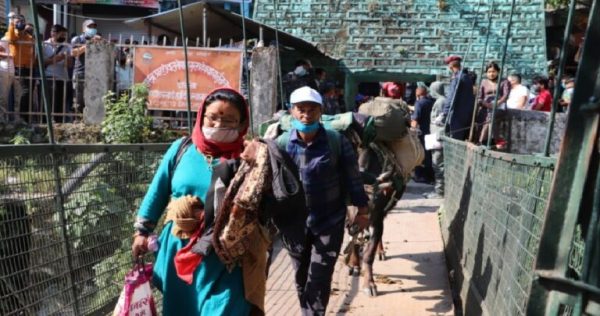 गर्मी बढेसंगै दर्चुलाका ब्यासी सौका समुदाय कञ्चा सर्ने तयारि