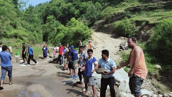 केआईसिंहमा तुस्यातपछि सेलपाखा–दोगाड पदमार्गमा श्रमदान गर्ने घोषणा (भिडियो सहित)