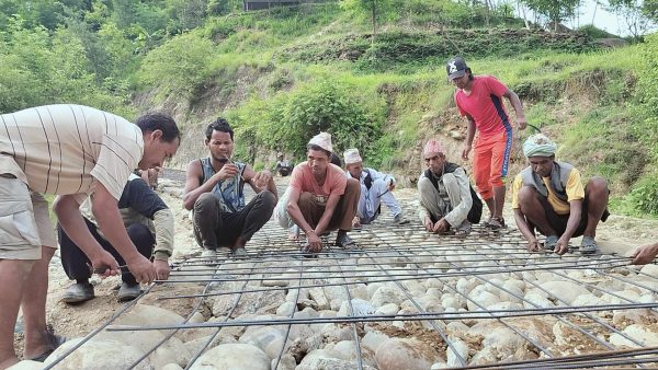 तुस्यात खोलामा दिनहुँ श्रमदाताको सङ्ख्या बढ्दै, मङ्गलवार ढलान हुँदै