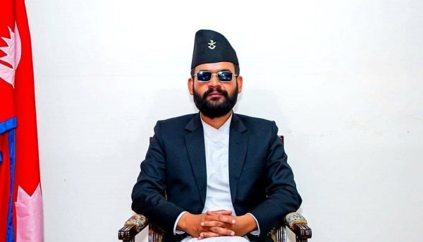 चौतर्फी आलोचनापछि ‘सिंहदरवारमा आगो लगाइदिन्छु’ भन्ने विवादित स्टाटस बालेनले हटाए