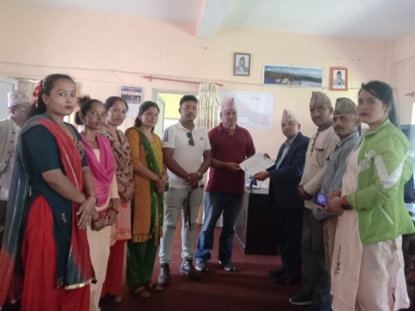 उपभोक्ता महासंघद्वारा प्रशासन पाँच बुँदे ज्ञापन पत्र