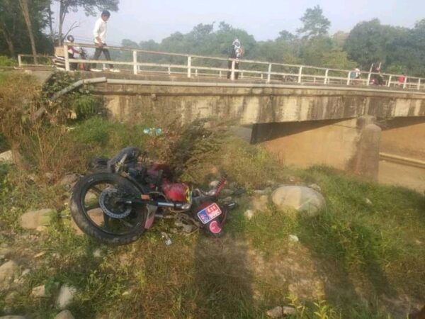 गेटामा मोटरसाईकल दुर्घटना भएको अवस्थामा फेला, चालक बेखबर