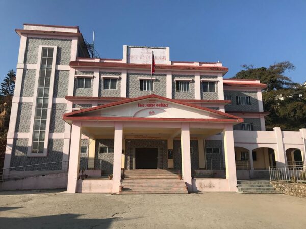 डोटीमा देउसी, भैलो राति ९ बजेसम्म मात्र खेल्न पाइने