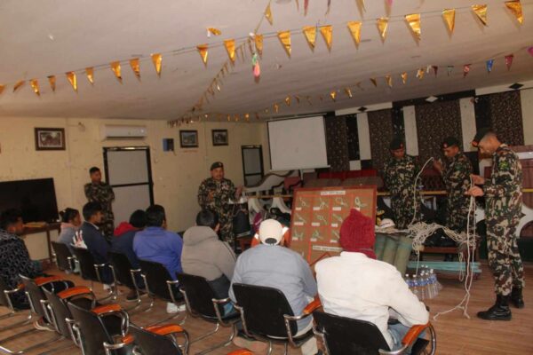 डोटीमा नेपाली सेना द्वारा सामुदायिक विपद् प्रतिकार्य तालिम सञ्चालन