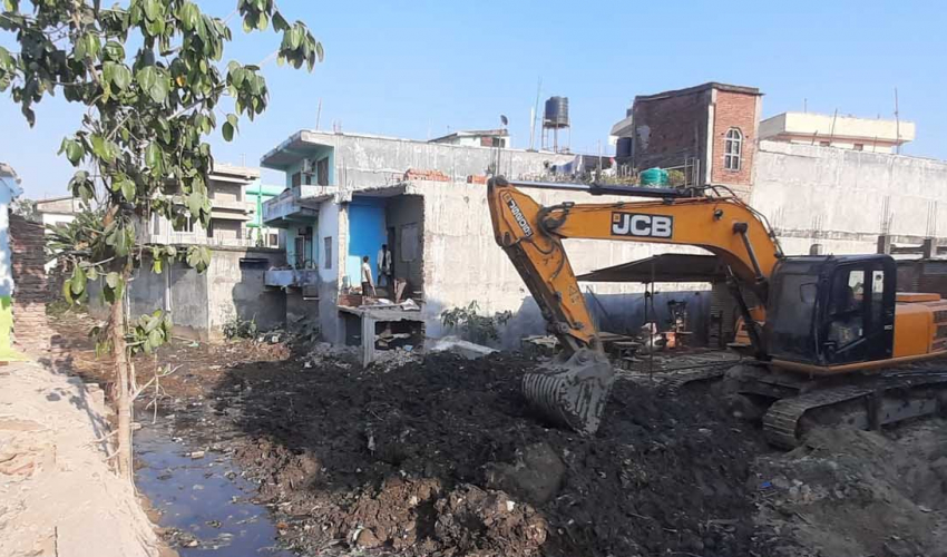 धनगढीमा दोस्रो चरणको खोला नाला अतिक्रमण हटाउने अभियान सुरु