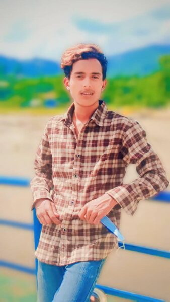 काटीन्छ मारिन्छ भइन्छ हातपात राजनितिमा “गजल”