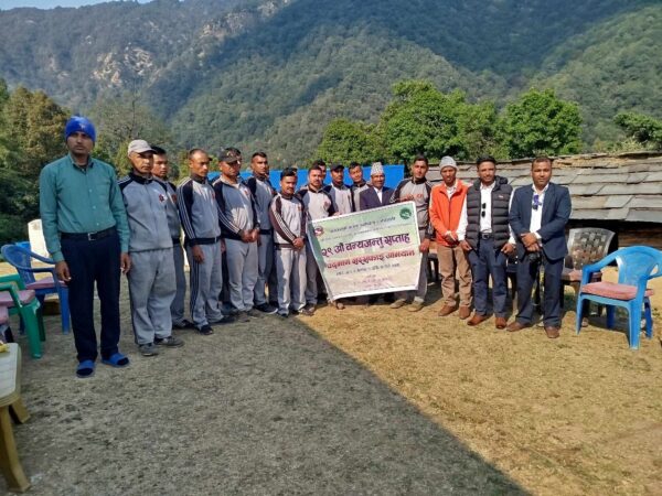 खप्तडमा वन्यजन्तु सप्ताहको अवसरमा पदमार्ग सरसफाइ अभियान