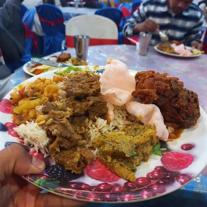 डोटीमा बिवाहको भोज खाँदा ९० जना बिरामी