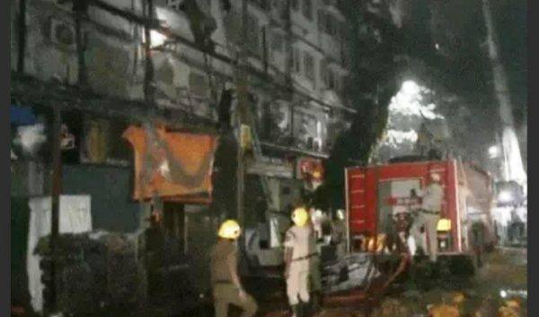 भारतीय होटलमा आगलागी, १५ जनाको मृत्यु