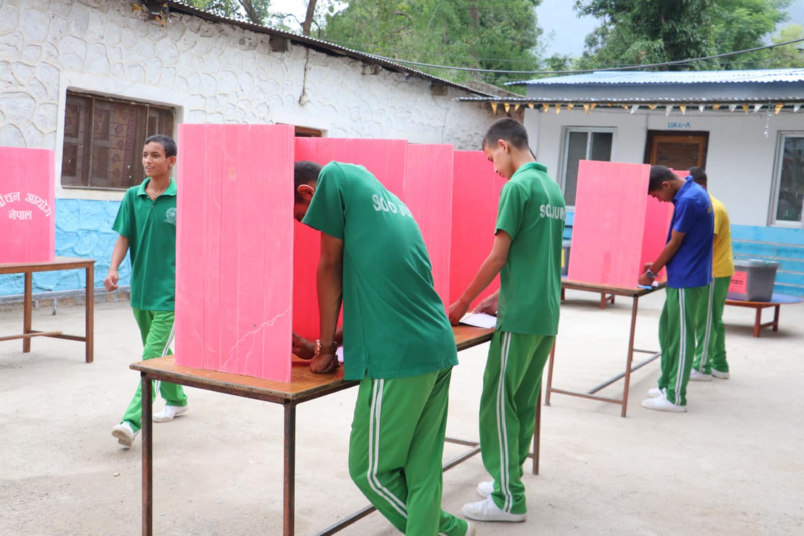 डोटीका दुई बिद्यालयमा बिद्यार्थी परिषदको चुनाब समपन्न,सरस्वतीमा चेतन मल्ल बिजयी
