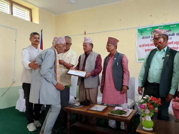 ४ जना प्रजातन्त्र सेनानी सम्मानित